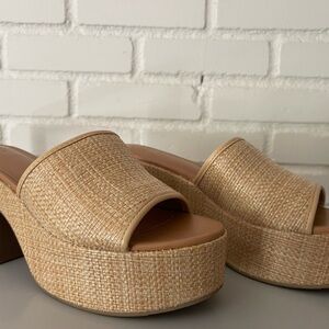 Women's Tan Platform Sandals